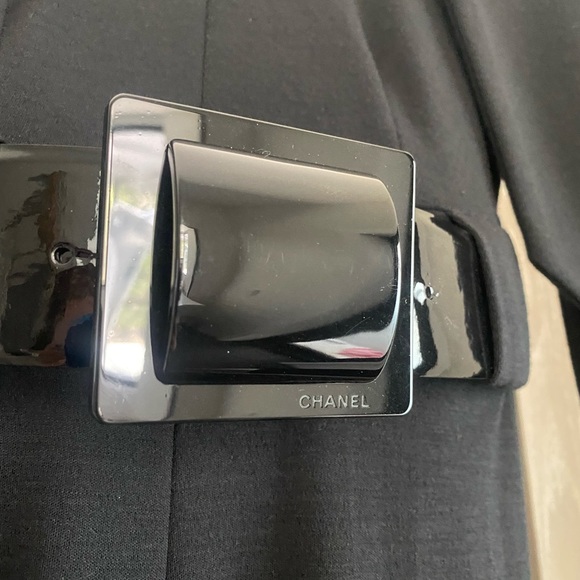 Chanel Authentic Black wool dress from 2007 fall collection as seen on Beyoncé. - Picture 6 of 17